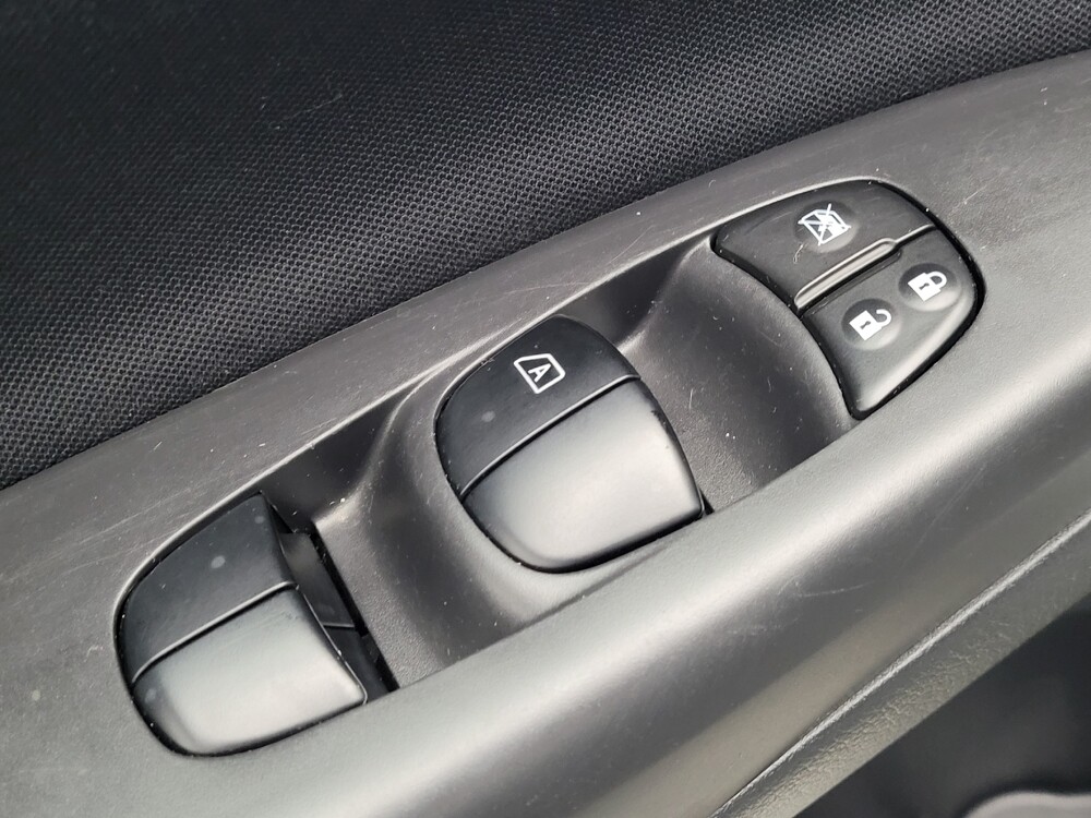 2018 Nissan Sentra in Charleston, SC 29414 - 18090668 27