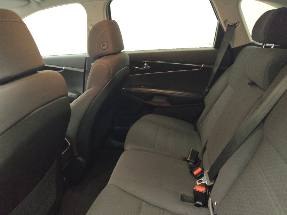 2017 Kia Sorento in Lombard, IL 60148 - 18090671 18