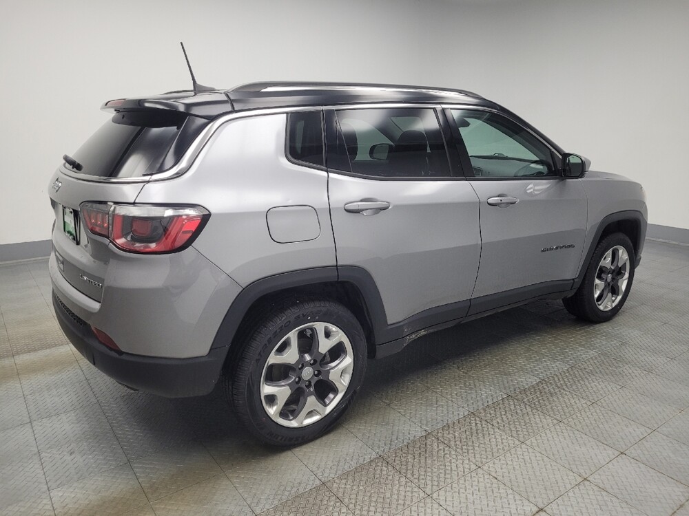 2018 Jeep Compass in Indianapolis, IN 46222 - 18090672 10