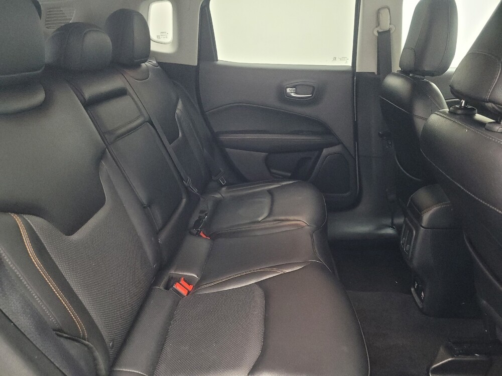 2018 Jeep Compass in Indianapolis, IN 46222 - 18090672 19