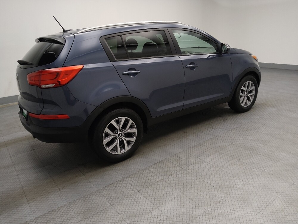 2016 Kia Sportage in Lombard, IL 60148 - 18090673 10