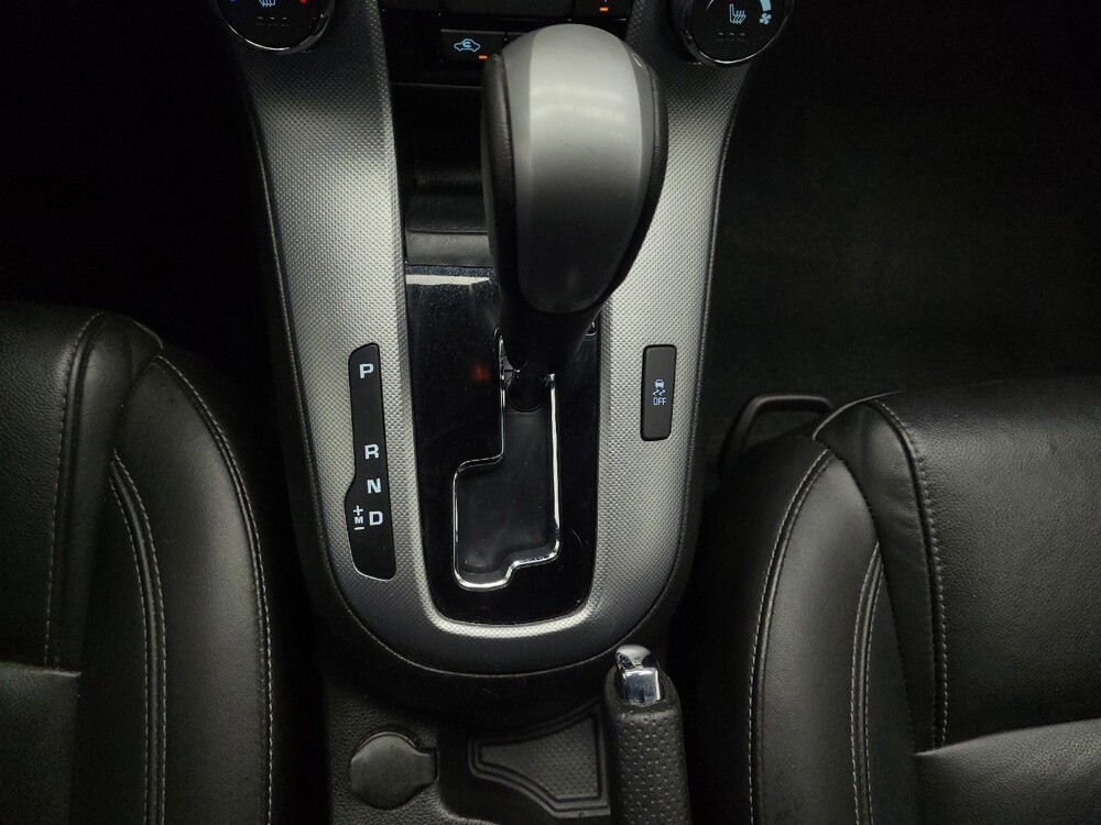 2016 Chevrolet Cruze in Las Vegas, NV 89102 - 18090674 26