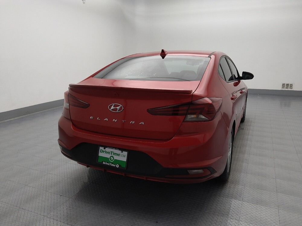 2020 Hyundai Elantra in Topeka, KS 66611 - 18090678 7