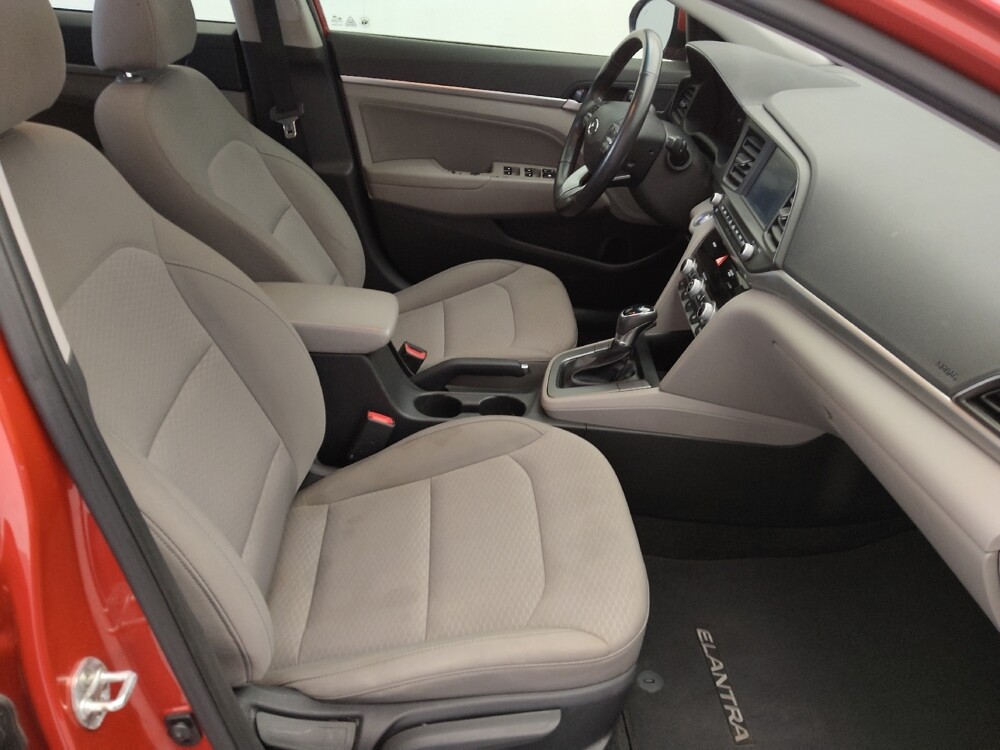 2020 Hyundai Elantra in Topeka, KS 66611 - 18090678 21