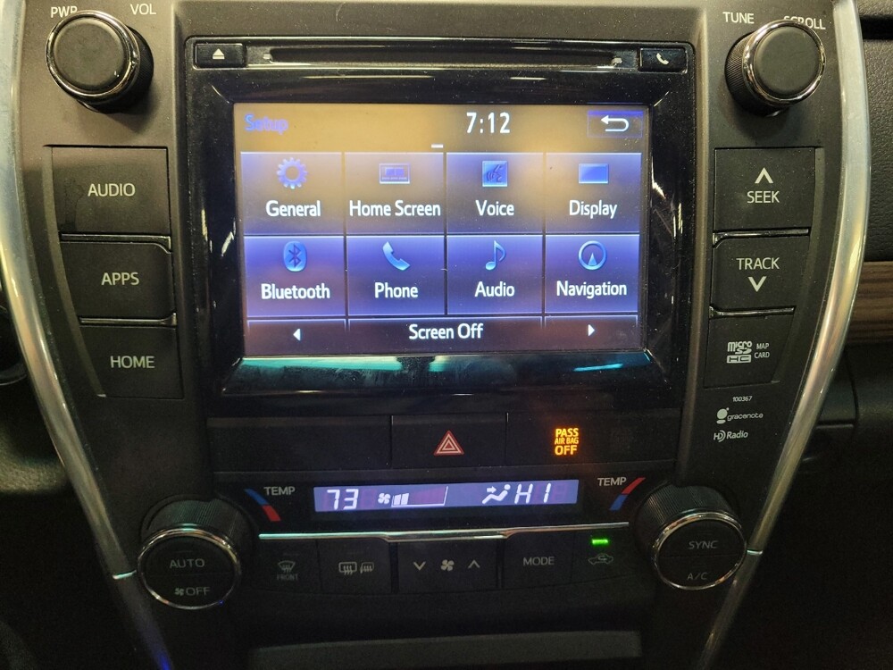 2015 Toyota Camry in Downey, CA 90241 - 18090680 25