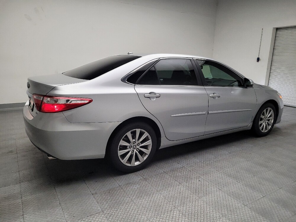 2015 Toyota Camry in Downey, CA 90241 - 18090680 10