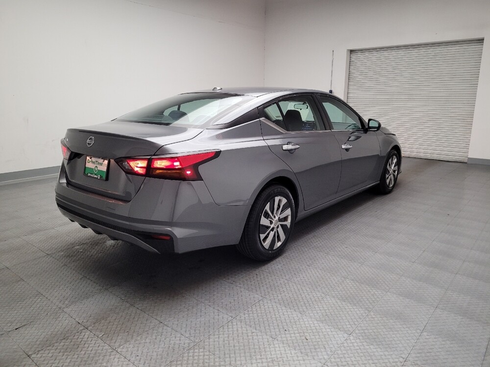 2020 Nissan Altima in Montclair, CA 91763 - 18090681 9