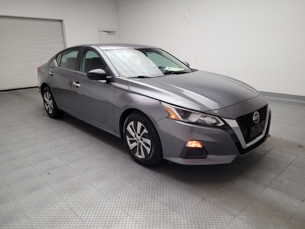 2020 Nissan Altima in Montclair, CA 91763 - 18090681 13