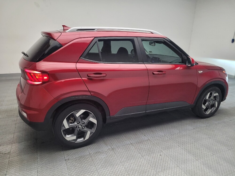 2022 Hyundai Venue in Downey, CA 90241 - 18090695 10