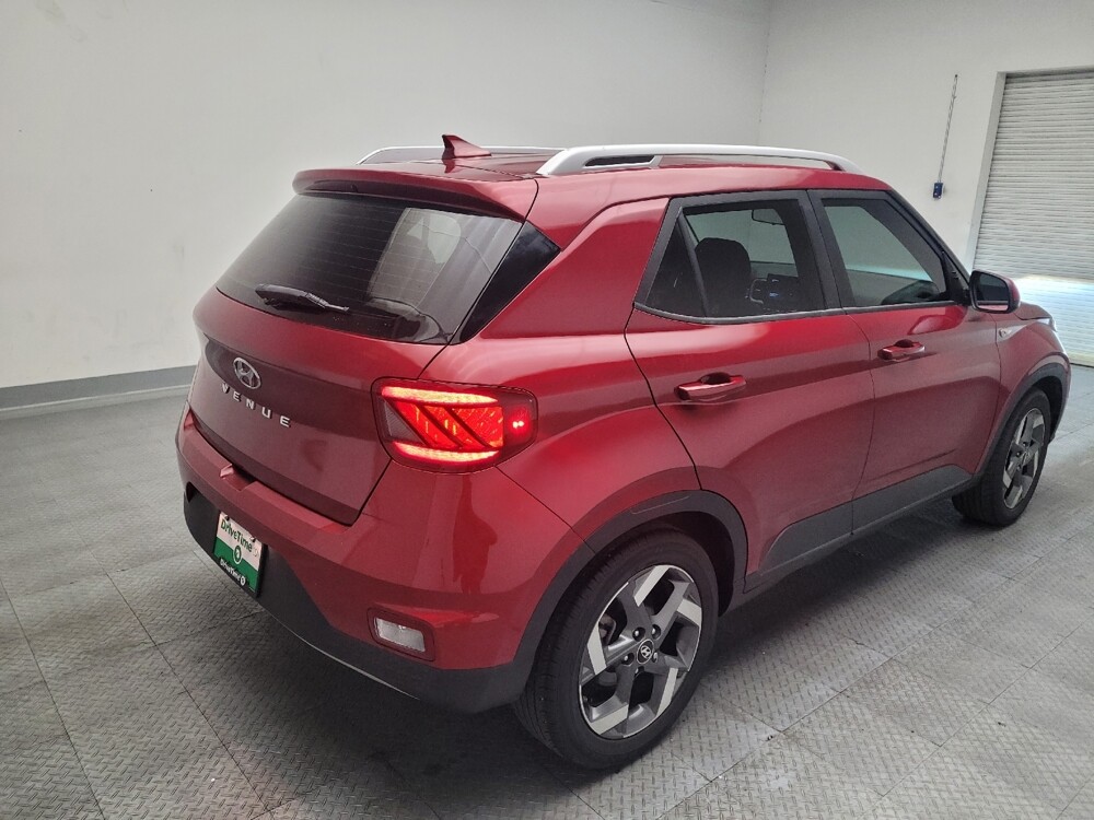 2022 Hyundai Venue in Downey, CA 90241 - 18090695 9