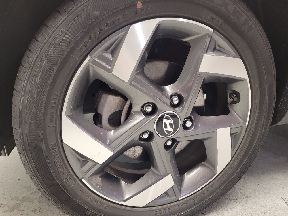 2022 Hyundai Venue in Downey, CA 90241 - 18090695 31