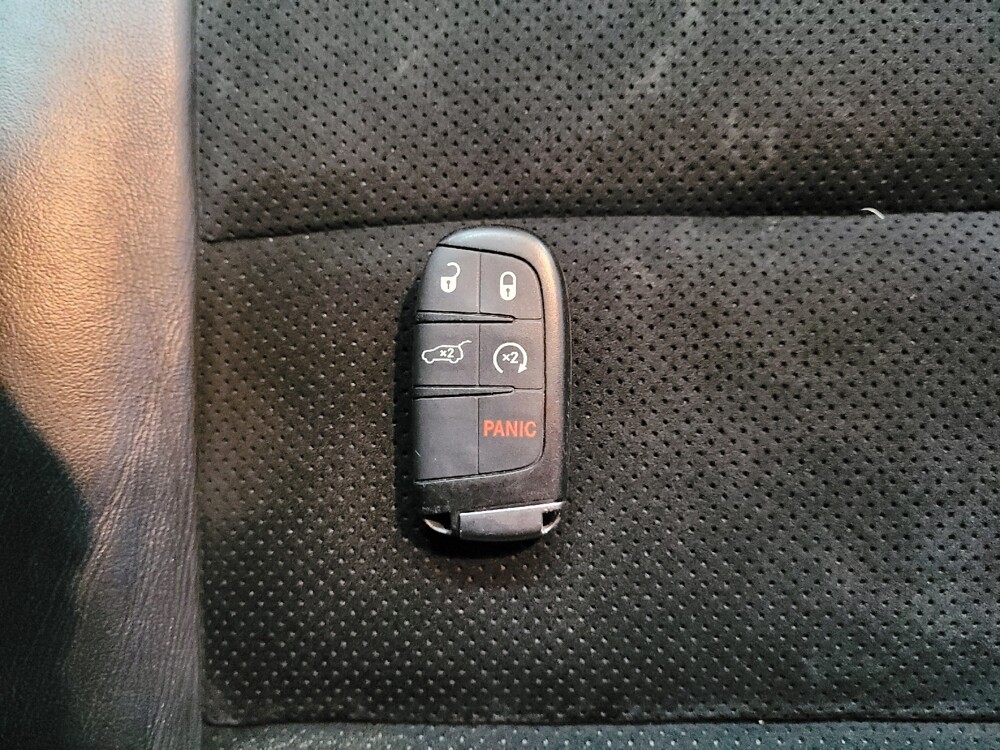 2015 Jeep Grand Cherokee in Las Vegas, NV 89102 - 18090698 32