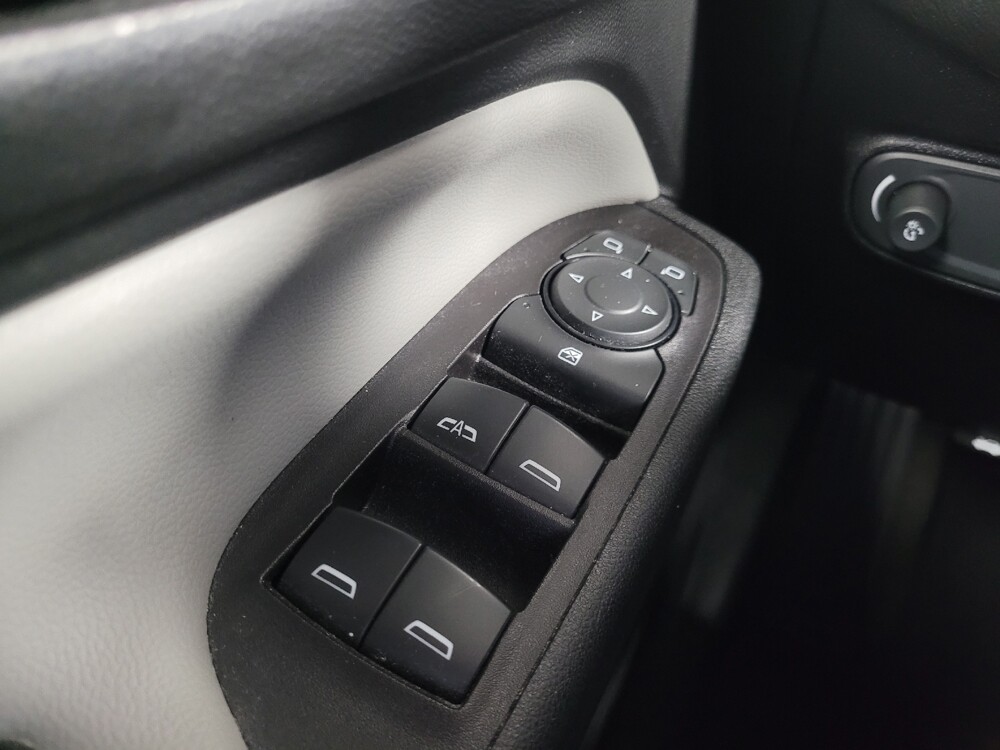 2019 Chevrolet Equinox in Conyers, GA 30094 - 18090699 27