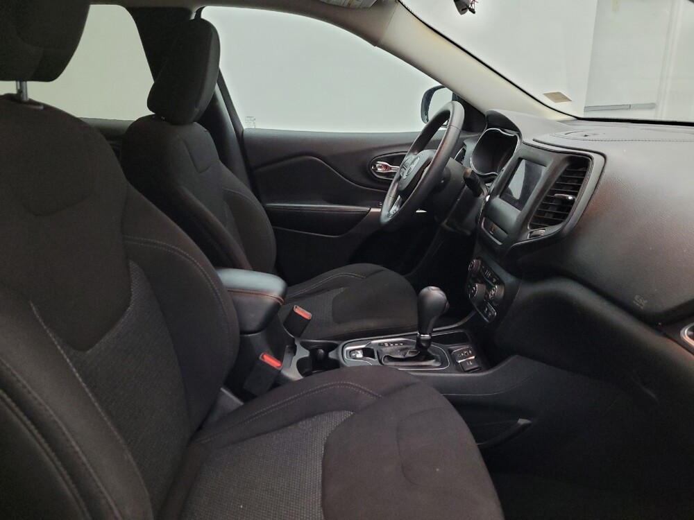 2019 Jeep Cherokee in Albuquerque, NM 87123 - 18090701 21