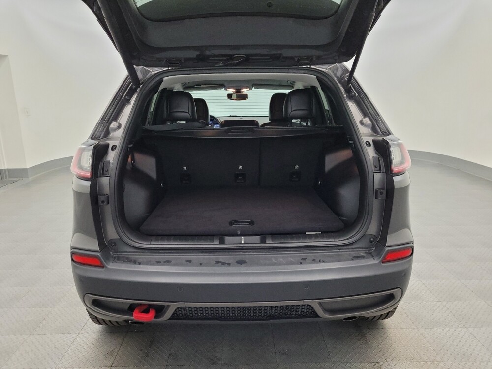 2019 Jeep Cherokee in Tucson, AZ 85705 - 18090702 29