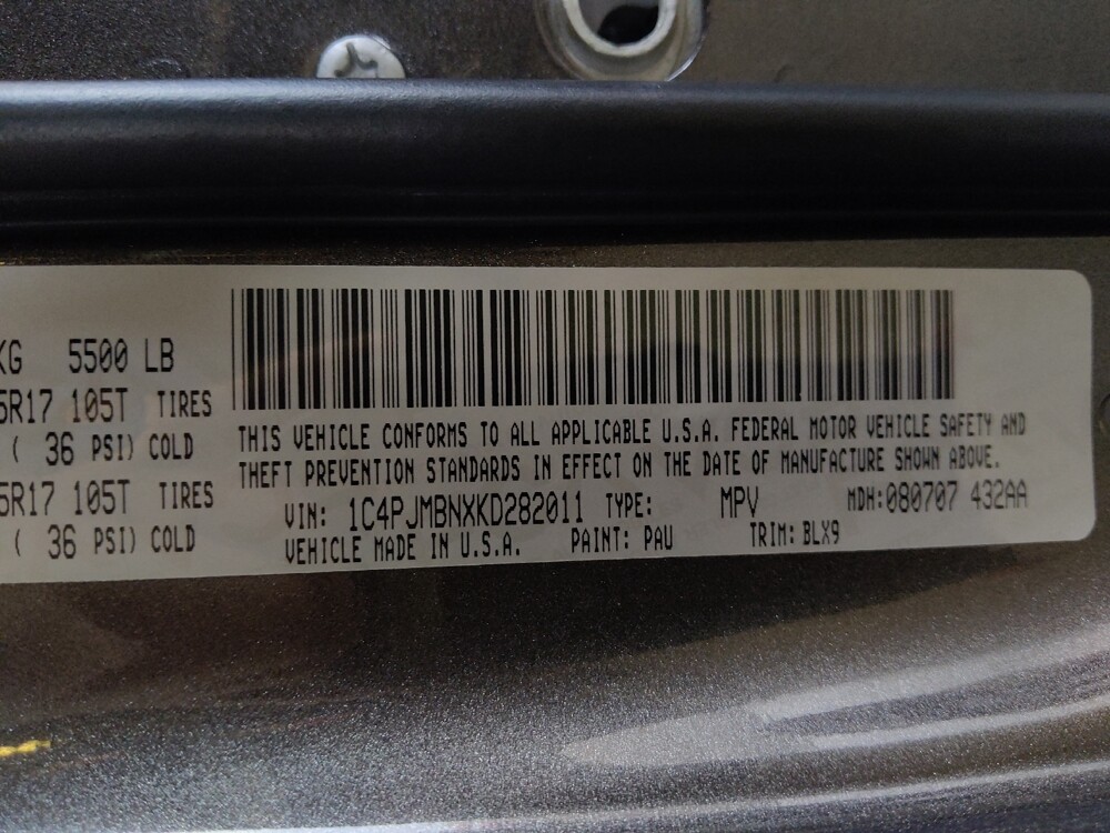 2019 Jeep Cherokee in Tucson, AZ 85705 - 18090702 33