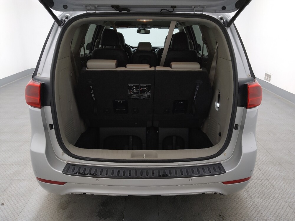 2018 Kia Sedona in Wichita, KS 67207 - 18090712 29
