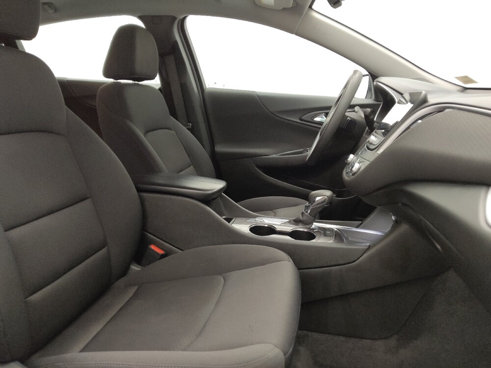 2022 Chevrolet Malibu in Denver, CO 80012 - 18090725 21