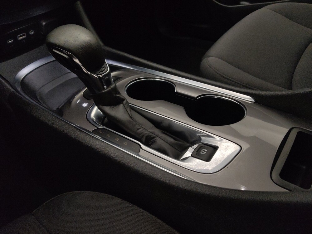 2022 Chevrolet Malibu in Denver, CO 80012 - 18090725 26