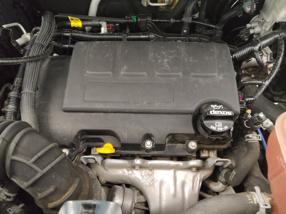 2021 Chevrolet Trax in Denver, CO 80012 - 18090727 30