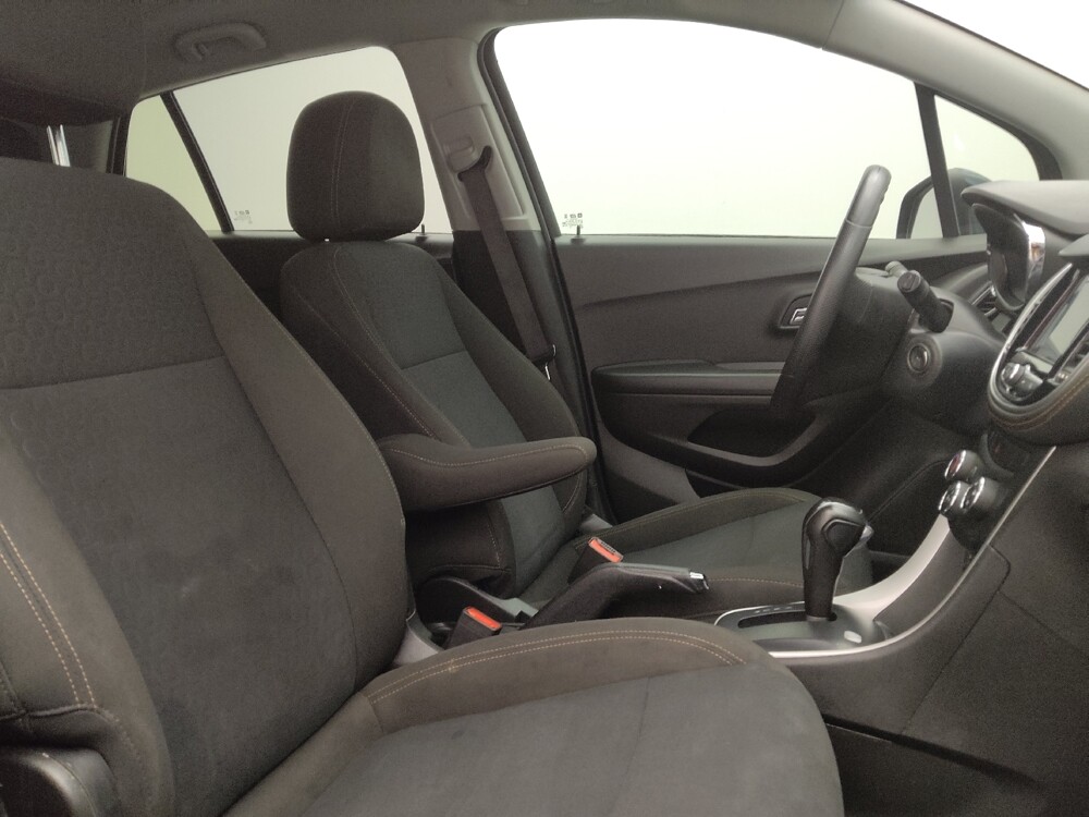 2021 Chevrolet Trax in Denver, CO 80012 - 18090727 21