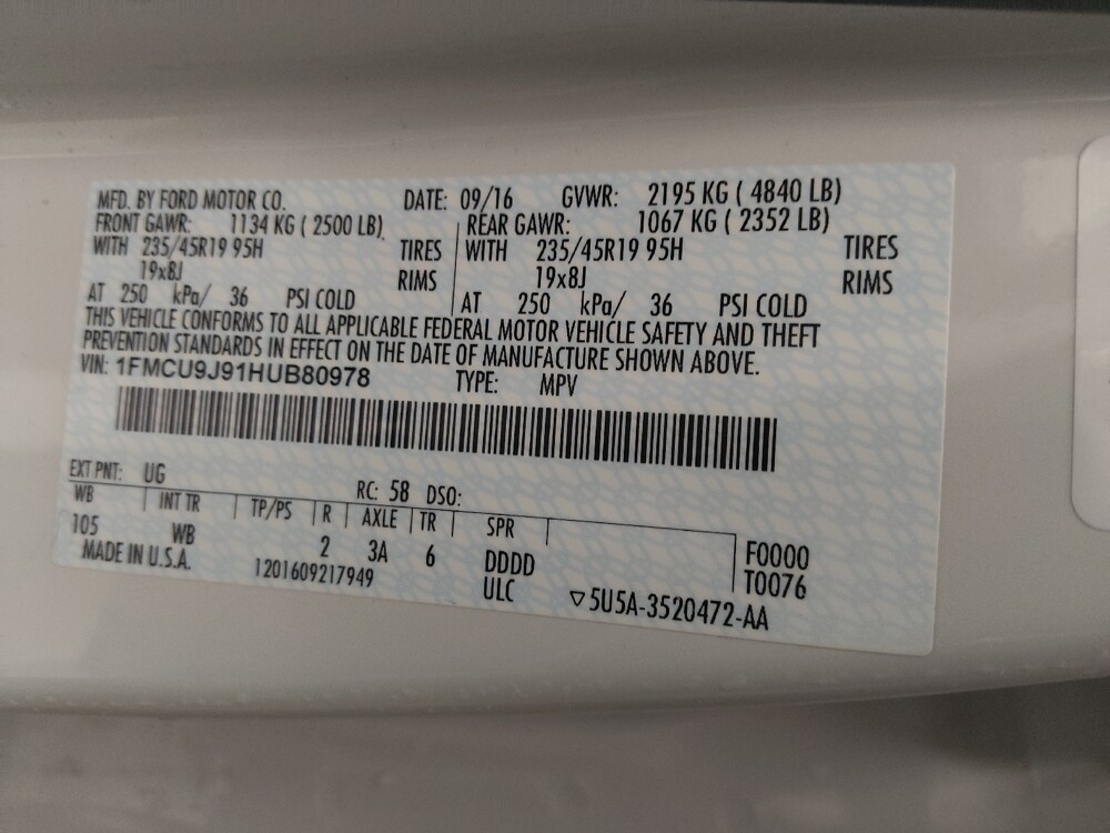 2017 Ford Escape in Wichita, KS 67207 - 18090728 33