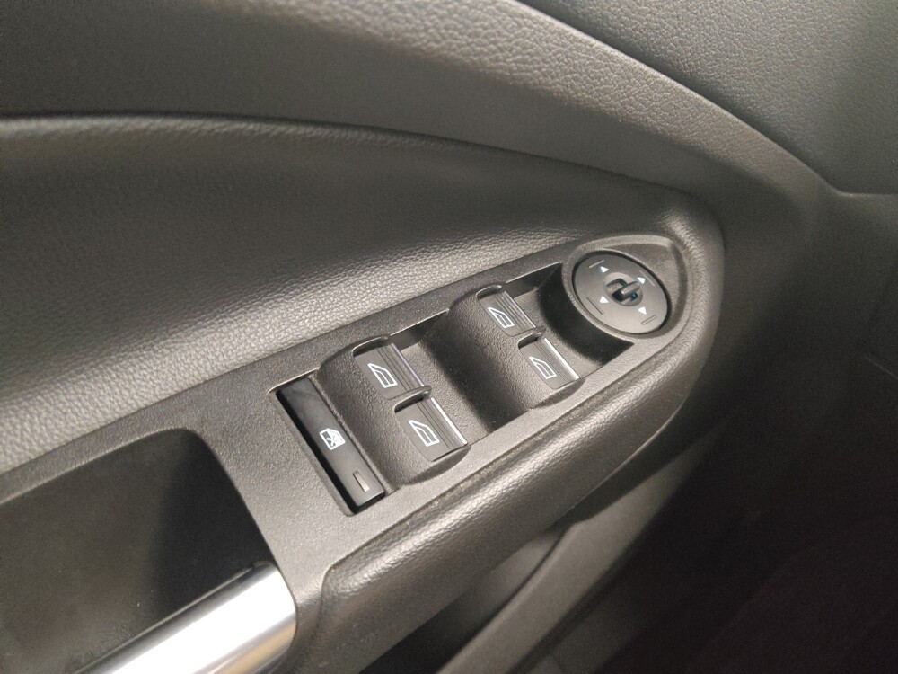 2017 Ford Escape in Wichita, KS 67207 - 18090728 27