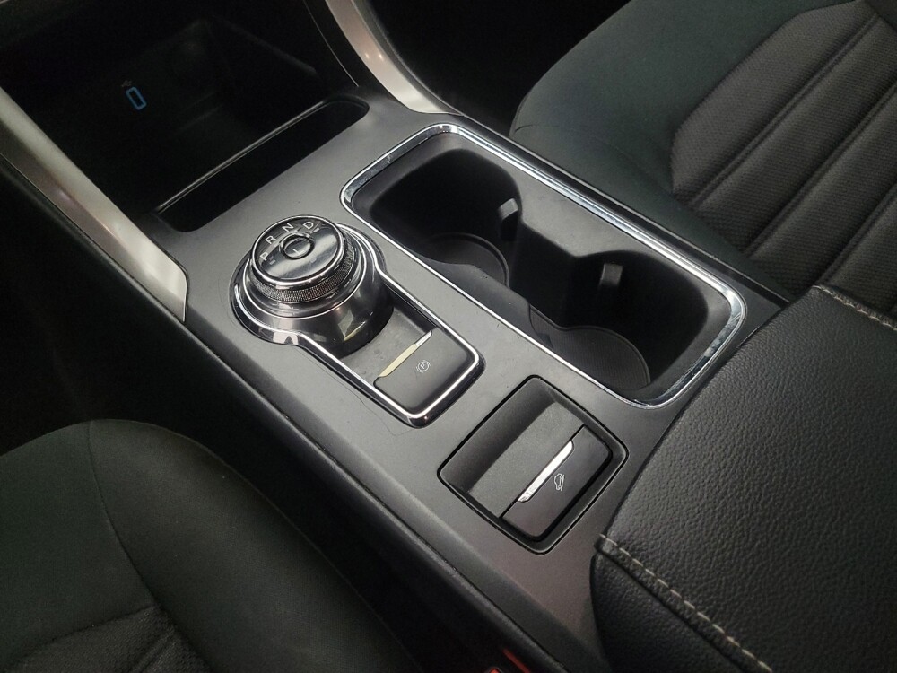 2018 Ford Fusion in Mishawaka, IN 46545 - 18090730 26