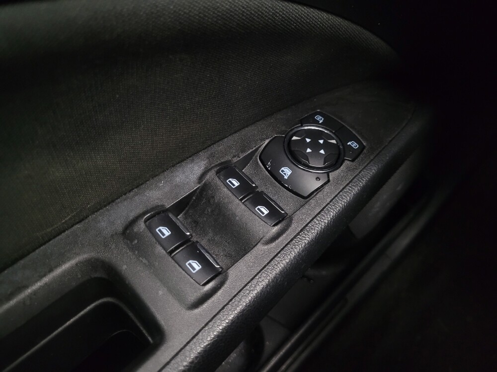 2018 Ford Fusion in Mishawaka, IN 46545 - 18090730 27