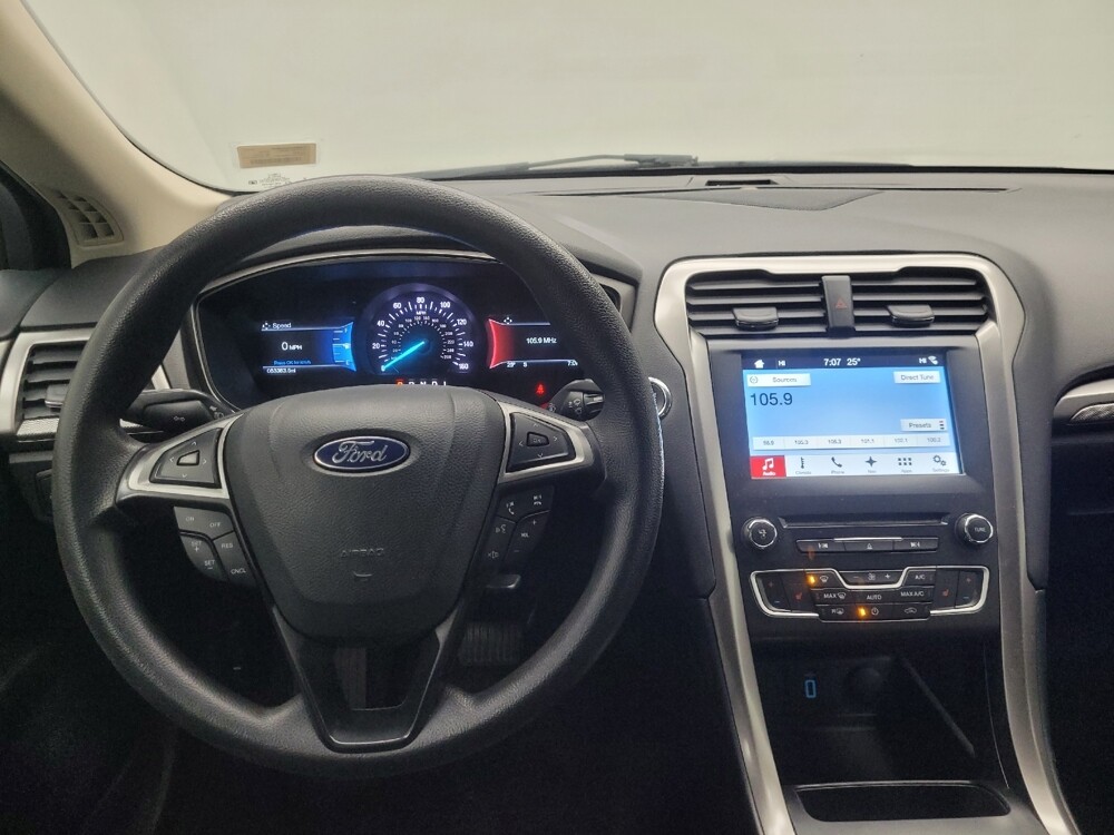 2018 Ford Fusion in Mishawaka, IN 46545 - 18090730 22