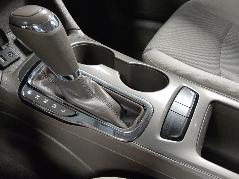 2018 Chevrolet Cruze in Houston, TX 77074 - 18090740 26