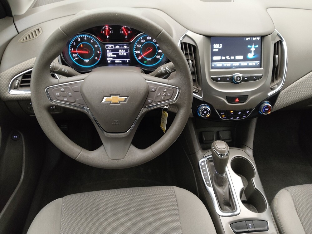 2018 Chevrolet Cruze in Houston, TX 77074 - 18090740 22