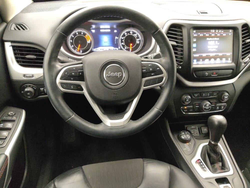 2018 Jeep Cherokee in Houston, TX 77074 - 18090744 22