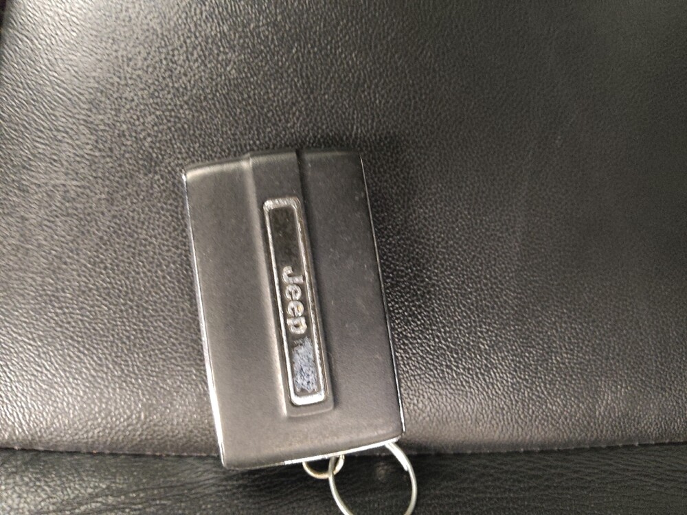 2021 Jeep Grand Cherokee L in St. Louis, MO 63136 - 18090753 32