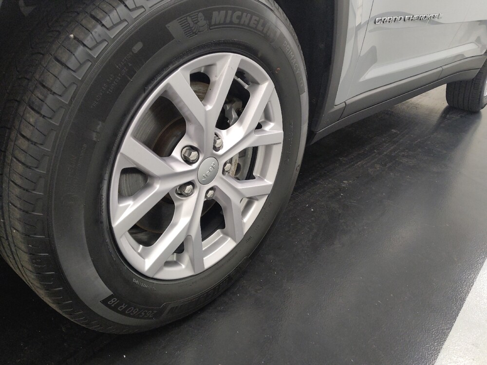 2021 Jeep Grand Cherokee L in St. Louis, MO 63136 - 18090753 31