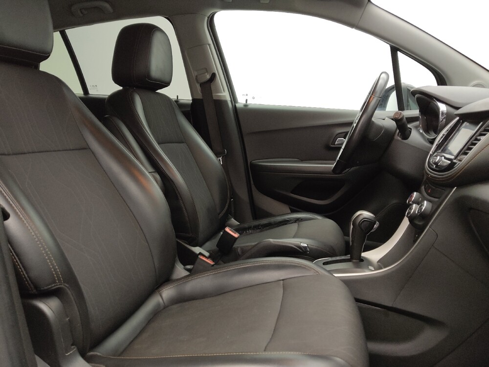 2020 Chevrolet Trax in Denver, CO 80012 - 18090755 21