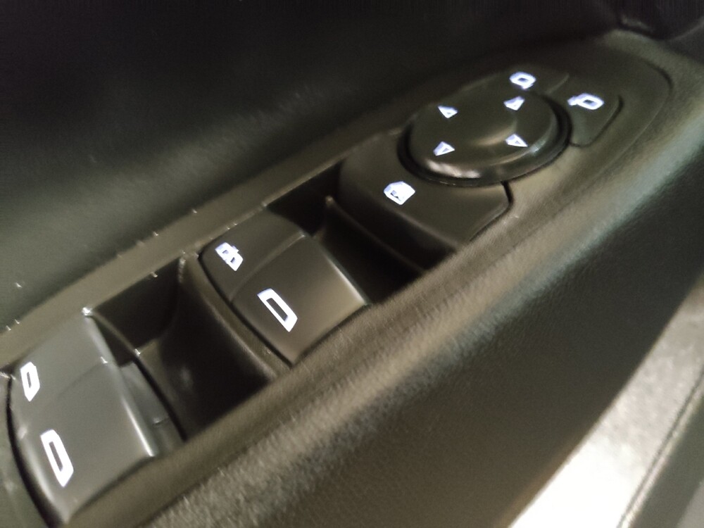 2021 Chevrolet Equinox in Plano, TX 75074 - 18090759 27