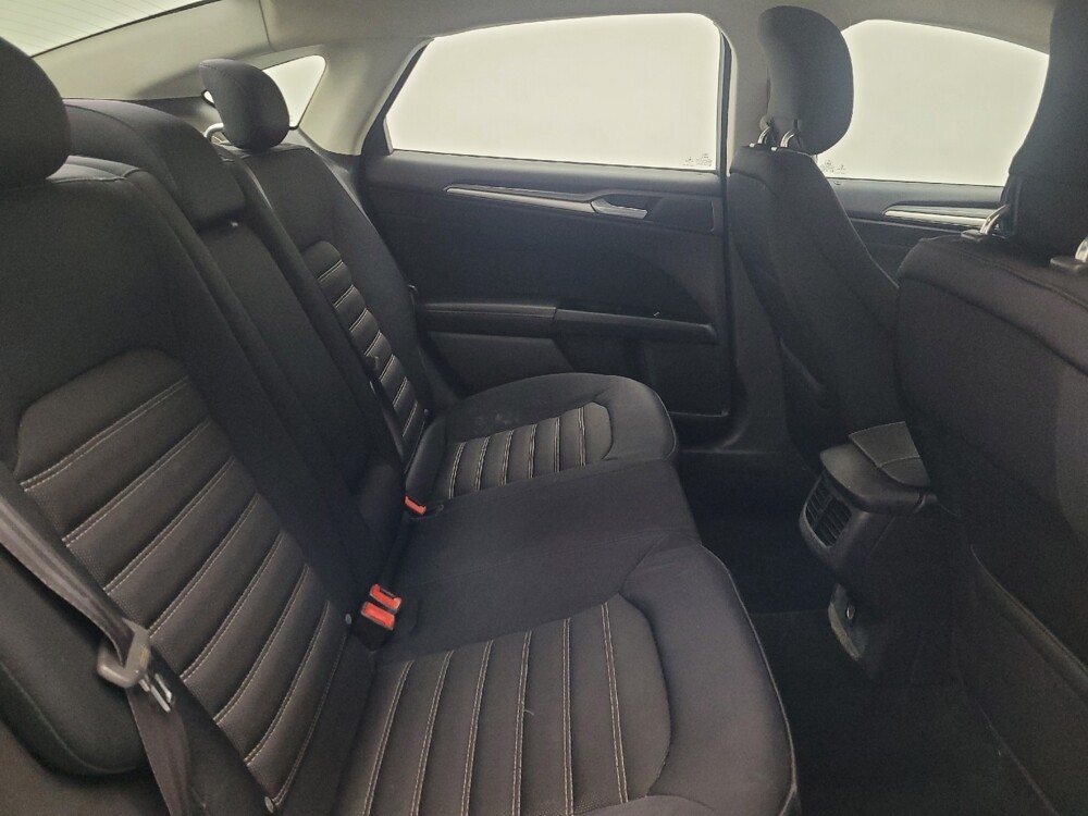 2013 Ford Fusion in Huntsville, AL 35816 - 18090760 19