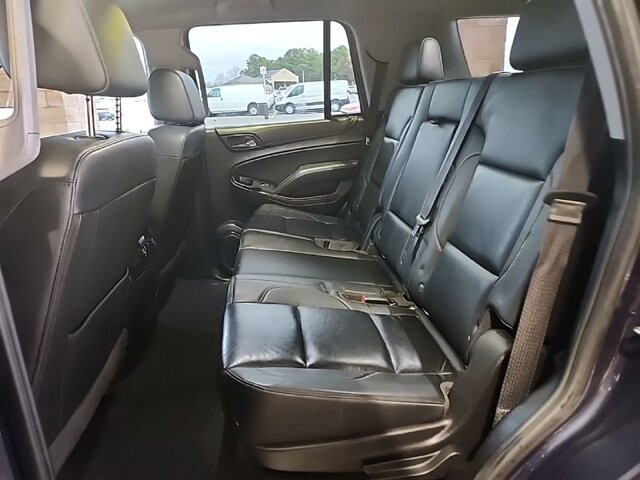 2019 Chevrolet Tahoe in Knoxville, TN 37912 - 18090772 10
