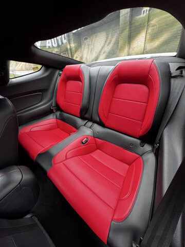 2022 Ford Mustang in Eastpointe, MI 48021 - 18090778 9