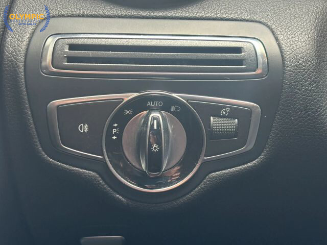 2015 Mercedes-Benz C 300 in Decatur, GA 30032 - 18090779 32