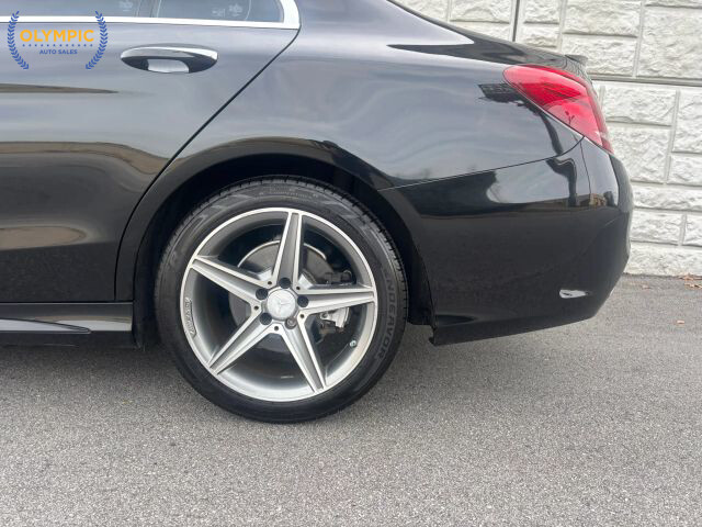 2015 Mercedes-Benz C 300 in Decatur, GA 30032 - 18090779 10