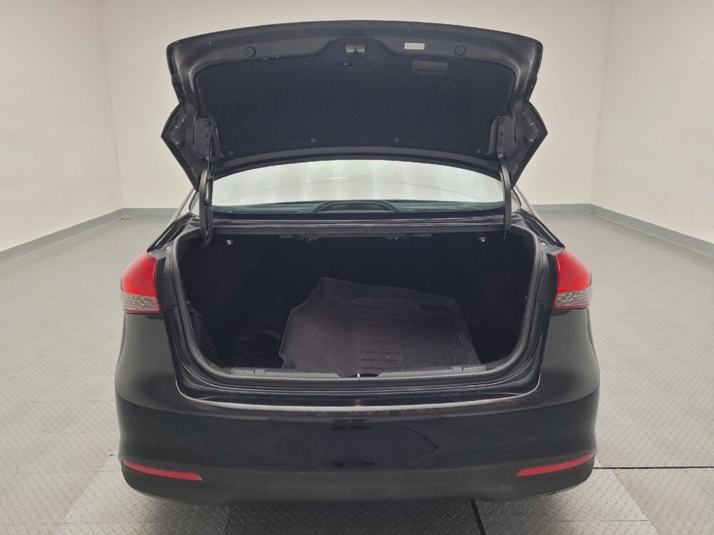 2018 Kia Forte in Downey, CA 90241 - 18090785 29