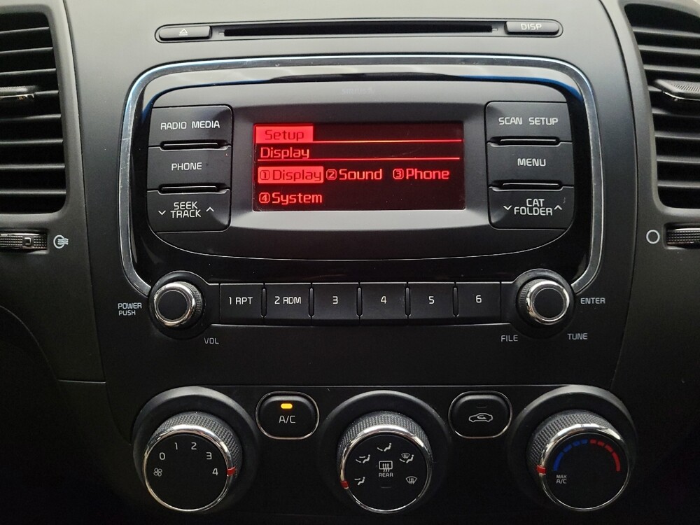 2018 Kia Forte in Downey, CA 90241 - 18090785 25