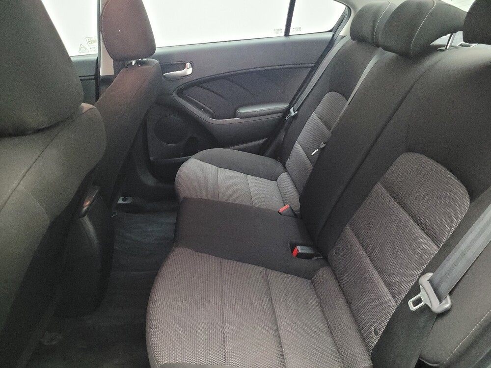 2018 Kia Forte in Downey, CA 90241 - 18090785 18