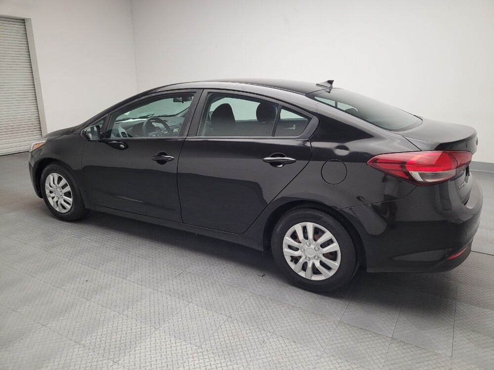 2018 Kia Forte in Downey, CA 90241 - 18090785 3