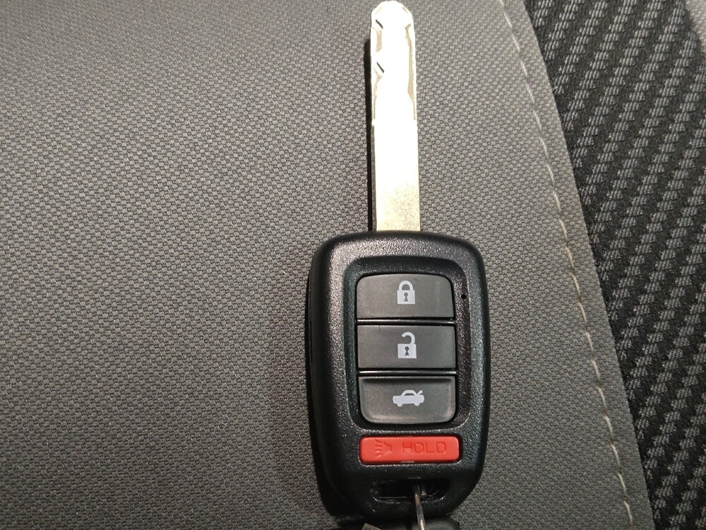 2017 Honda Civic in Fort Worth, TX 76116 - 18090787 32