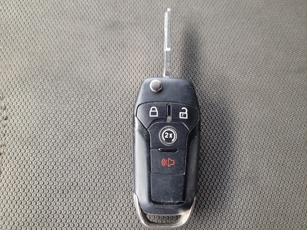 2016 Ford F150 in Downey, CA 90241 - 18090789 32