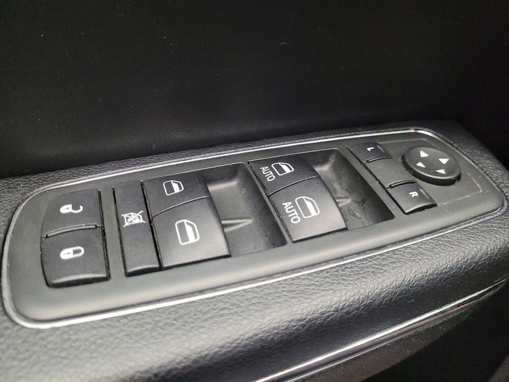 2013 Dodge Charger in Torrance, CA 90504 - 18090790 27