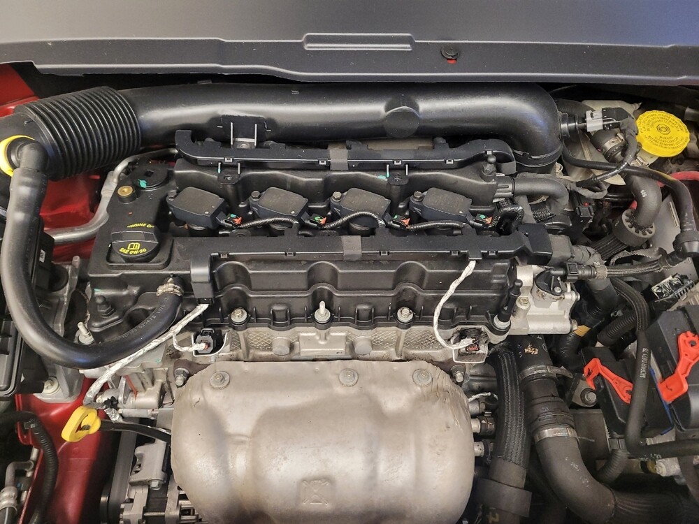 2018 Jeep Compass in Downey, CA 90241 - 18090791 30